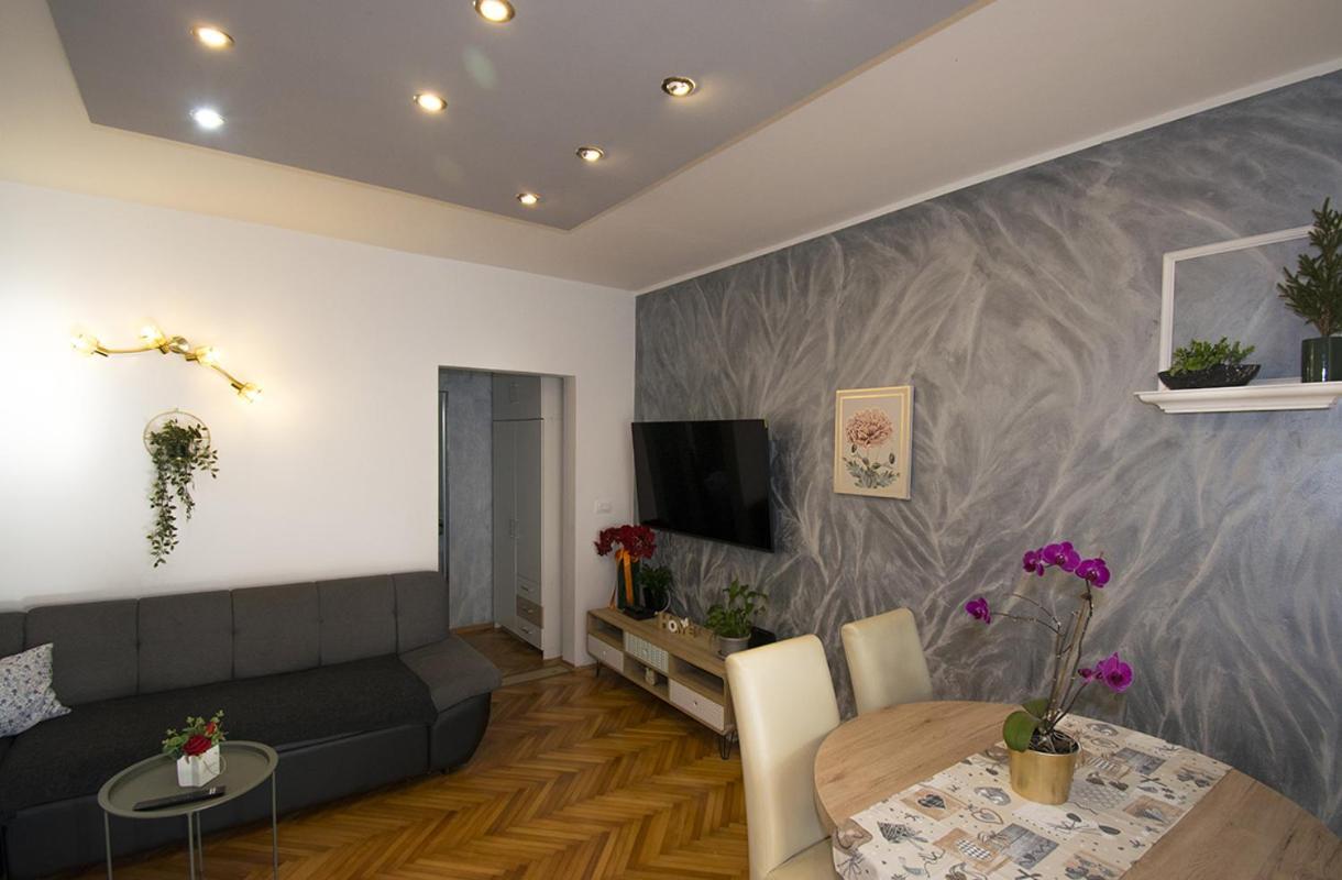 Apartment Edera, Near The Town In A Quiet Location Ρόβινι Εξωτερικό φωτογραφία